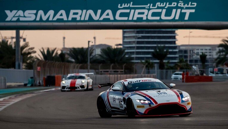 Yas Marina Gulf 24